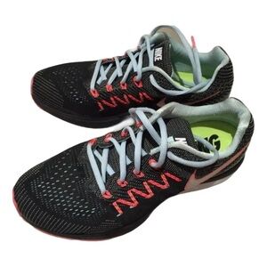 🔥 Nike Zoom Vomero 10